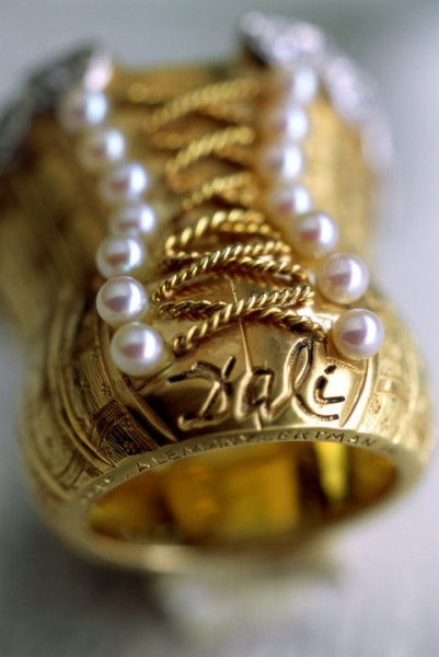 corset ring